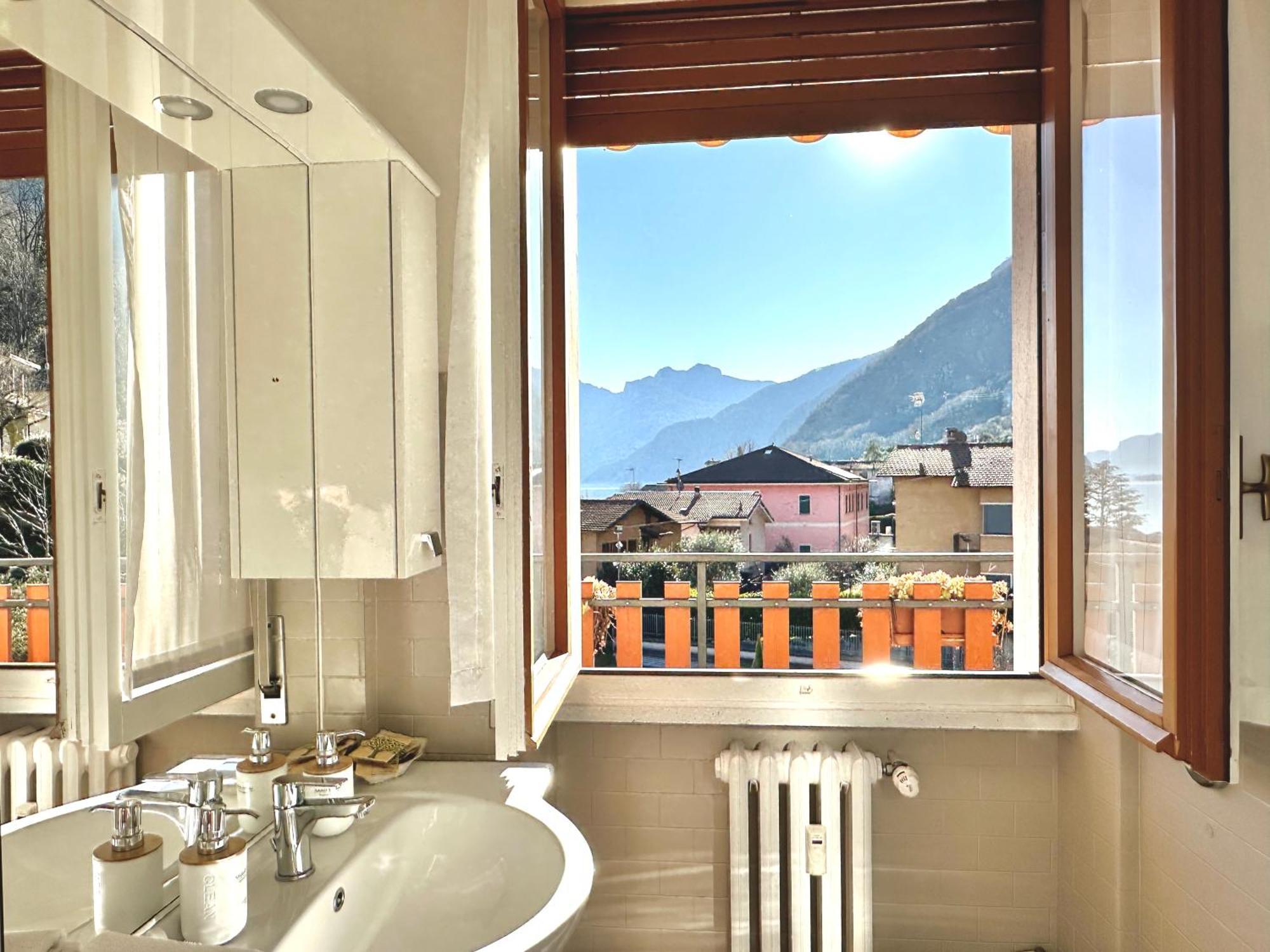 Lake Como View Apartment Oliveto Lario ภายนอก รูปภาพ